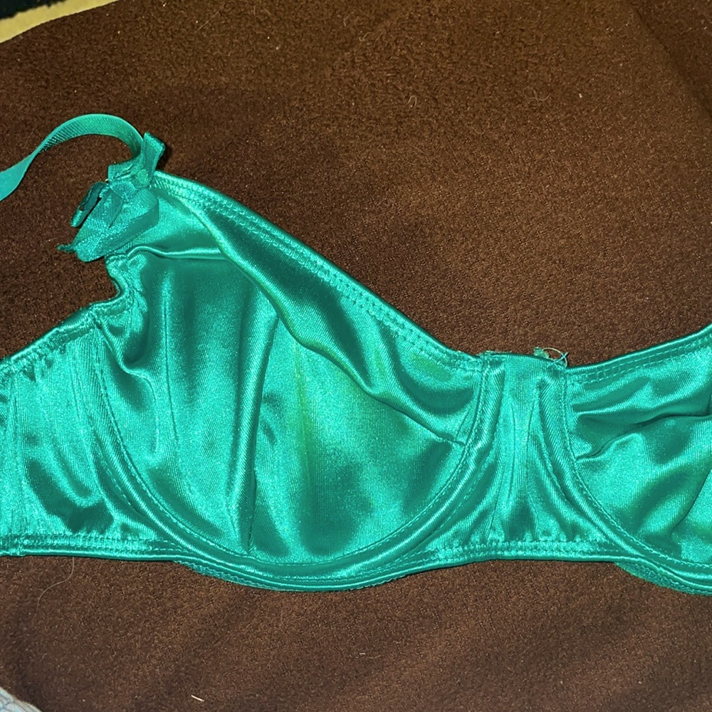 Bartlett silk green women’s small